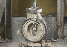 インベストメント鋳造プロセスステップ13 - シェルの除去