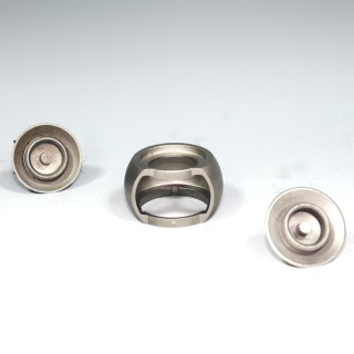 マウスボディの精密鋳造